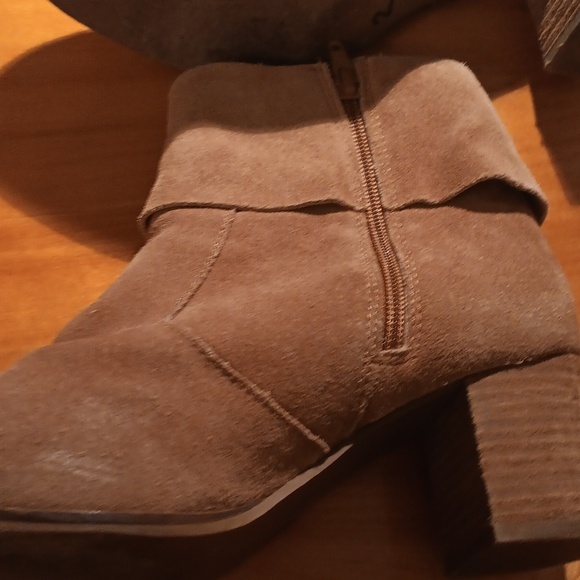Matisse Brown Suede Ankle Boots Size 9 - Picture 6 of 10